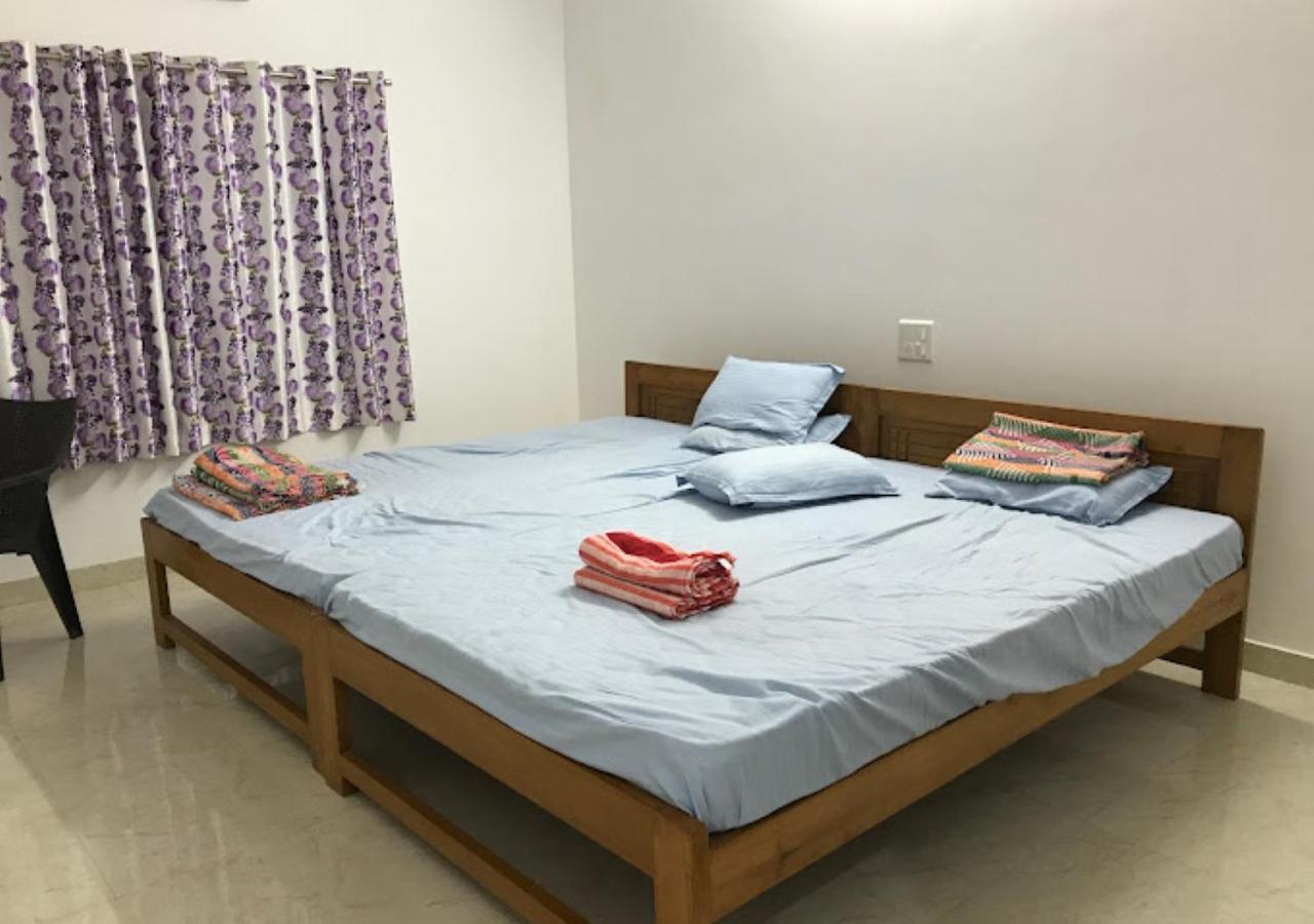 Bapat Niwas Home Stay Ganpatipule Zewnętrze zdjęcie
